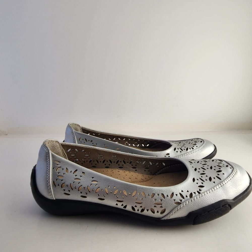 Array silver slip ons - image 3